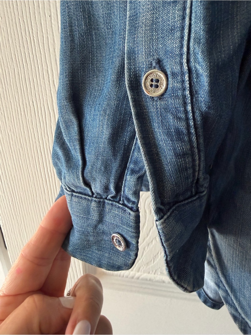 Calvin Klein Light Blue Denim Button-Up Shirt tunic length 34” super soft denim - Picture 4 of 5